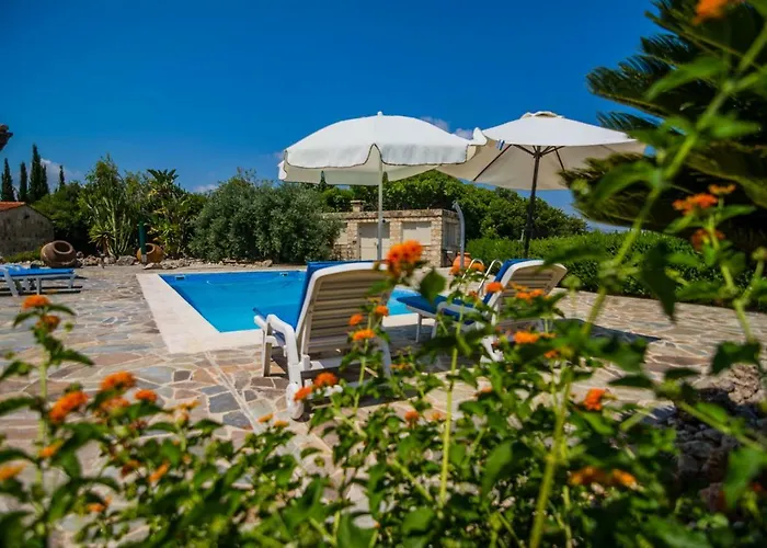Gujadani Villa